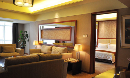 �����׷�